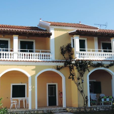 Apartments Peli-Maria Agios Stefanos Avliotes  Bagian luar foto