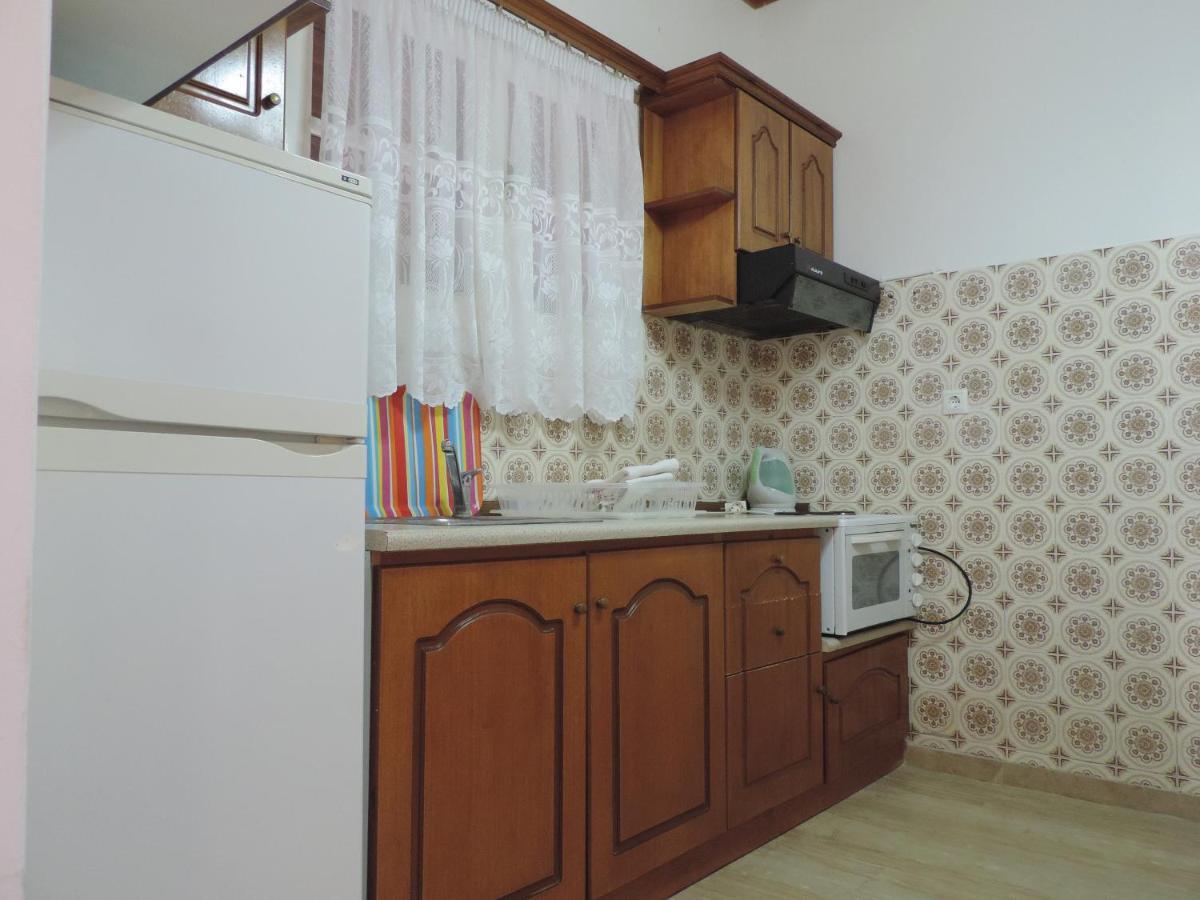 Apartments Peli-Maria Agios Stefanos Avliotes  Bagian luar foto