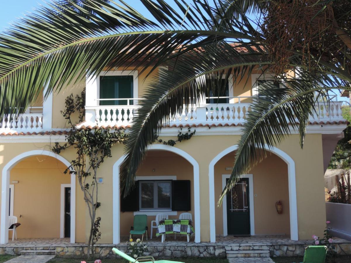 Apartments Peli-Maria Agios Stefanos Avliotes  Bagian luar foto