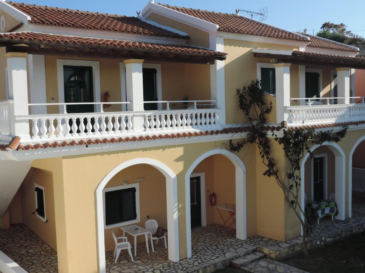 Apartments Peli-Maria Agios Stefanos Avliotes  Bagian luar foto